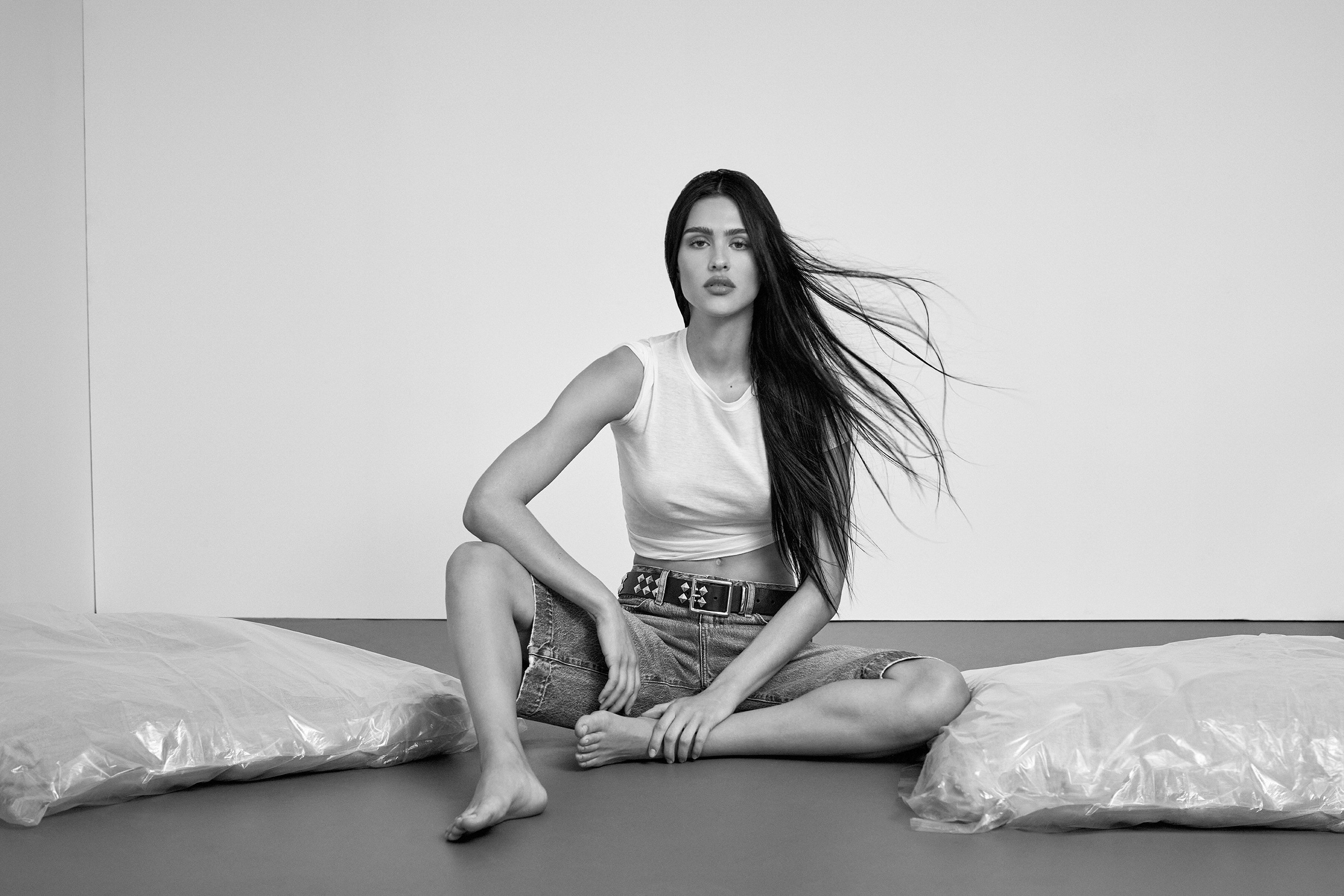 FRAME(프레임), 아멜리아 그레이와 첫 협업 컬렉션 공개 681-Image